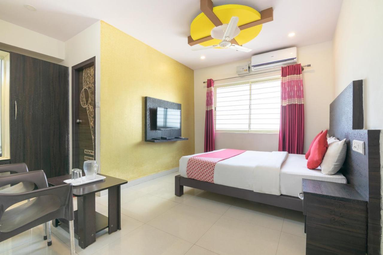 Hotel Oyo 13594 Mathrushree Residency Bangalore Exterior foto